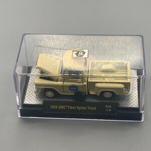 1:64 M2 1958 GMC Fleet Option Truck IN CASE SELLING AS IS